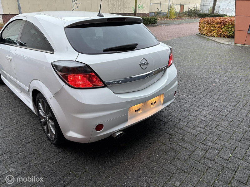 Opel Astra  GTC