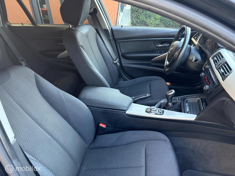 BMW 3-serie Touring 316d High Executive