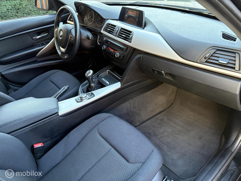 BMW 3-serie Touring 316d High Executive