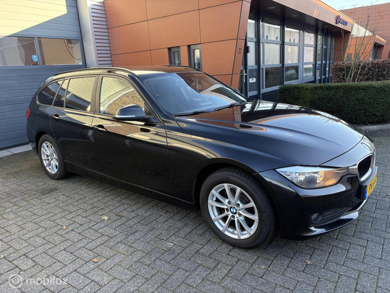 BMW 3-serie Touring 316d High Executive