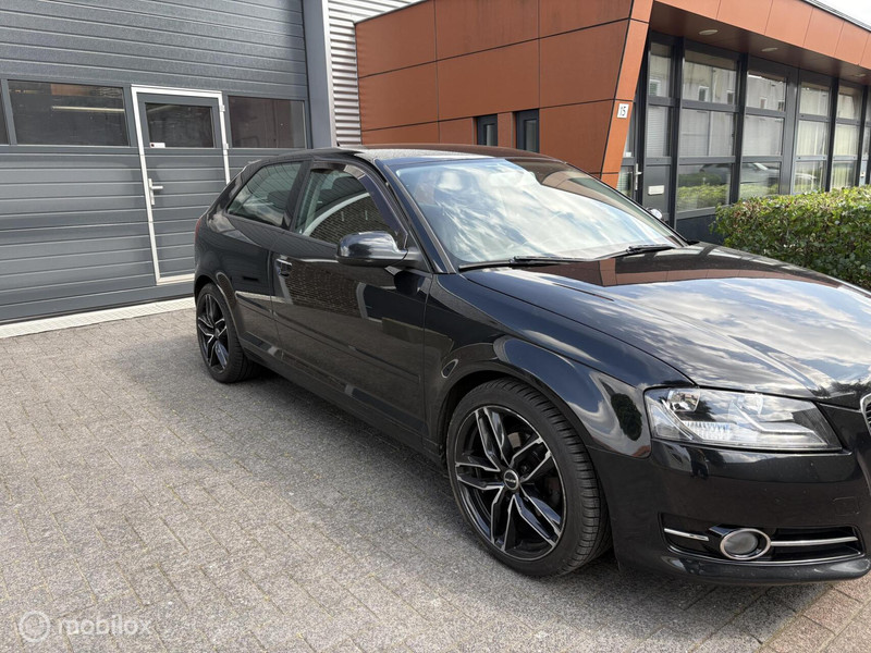 Audi A3  1.6 TDI Ambiente Pro Line