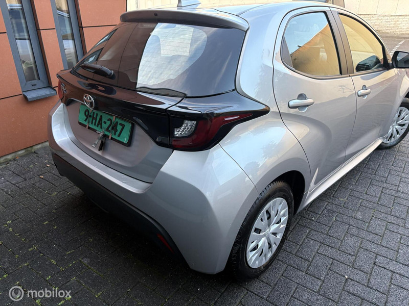 Toyota Yaris 1.5 VVT-i Active