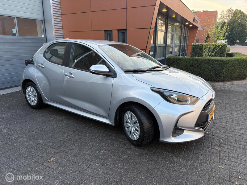 Toyota Yaris 1.5 VVT-i Active