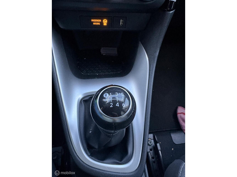Toyota Yaris 1.5 VVT-i Active