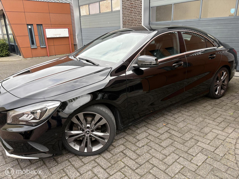 Mercedes CLA-klasse 180 Business Solutionupgrade Edition