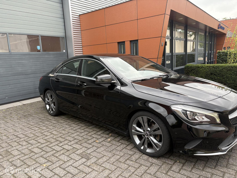 Mercedes CLA-klasse 180 Business Solutionupgrade Edition