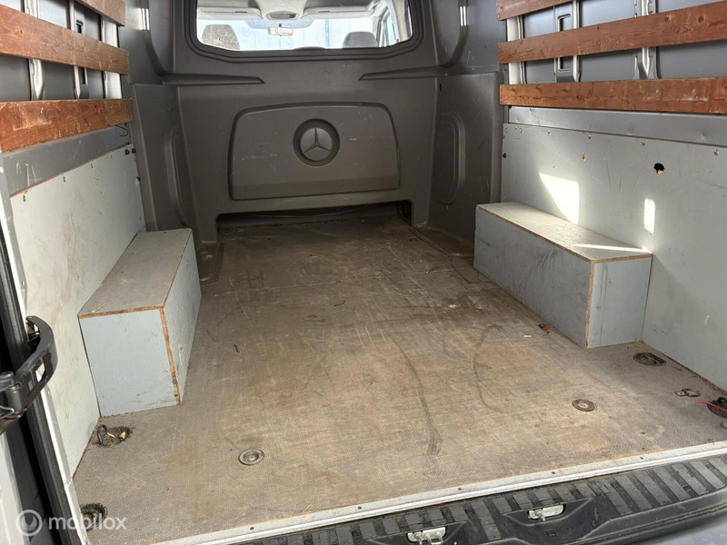 Mercedes Sprinter bus 210 D lang 2 h1