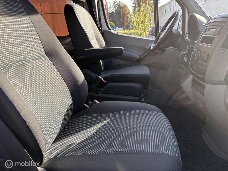Mercedes Sprinter bus 210 D lang 2 h1