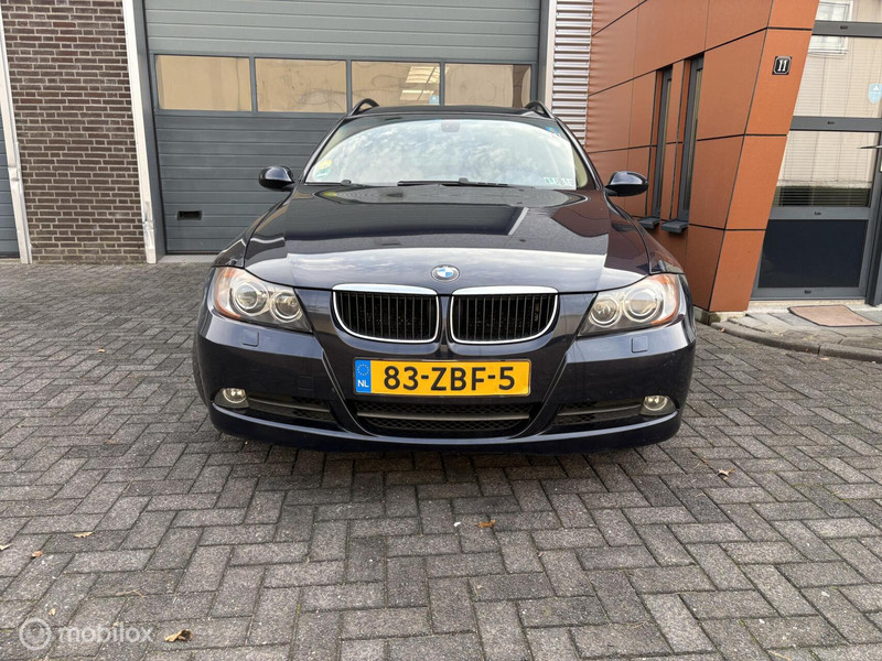 BMW 3-serie Touring 325xi High Executive